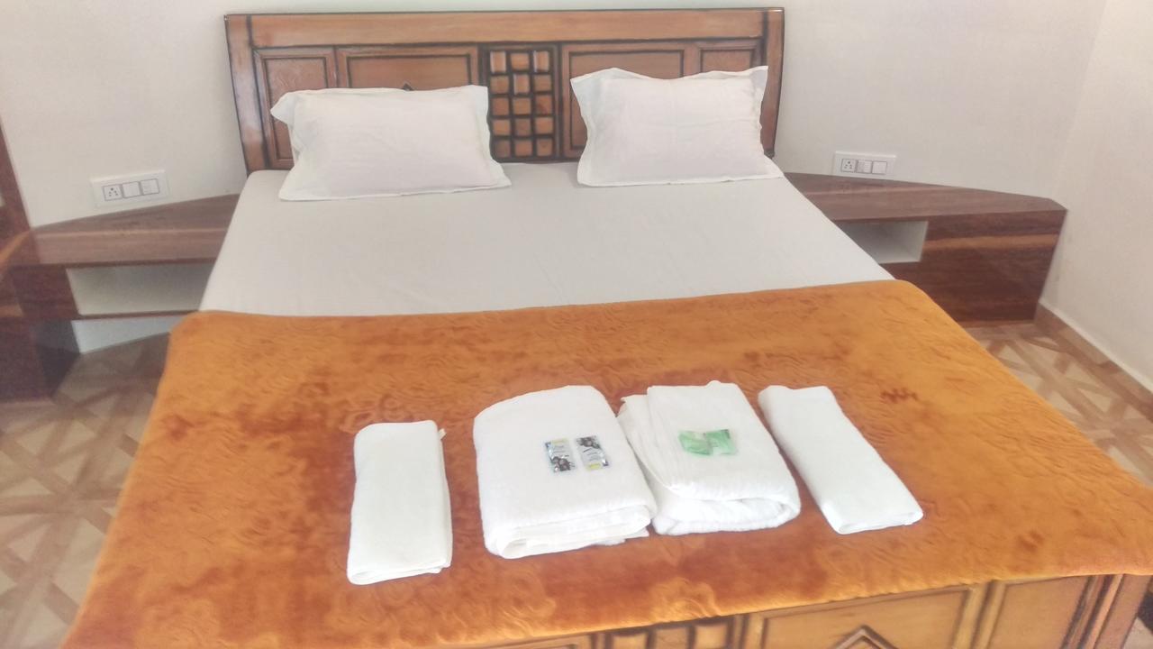 แรนน์ รีสอร์ต ธุลาวีระ Hotel Dholavira ภายนอก รูปภาพ