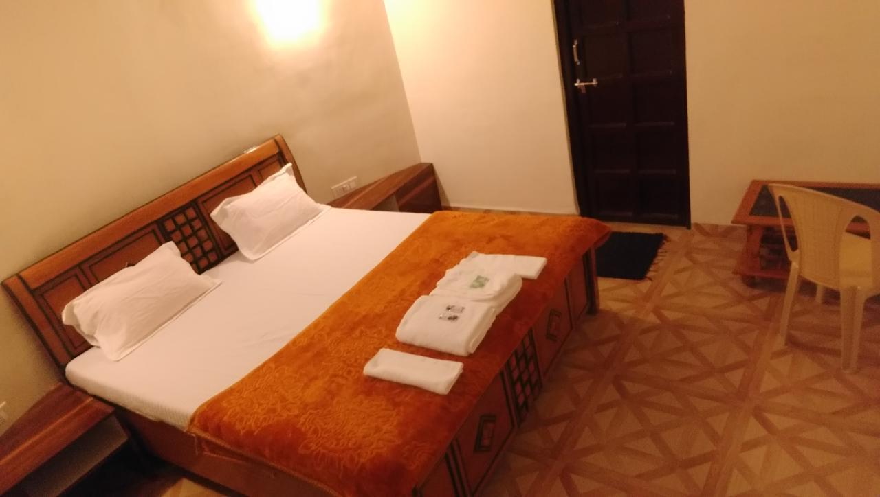 แรนน์ รีสอร์ต ธุลาวีระ Hotel Dholavira ภายนอก รูปภาพ