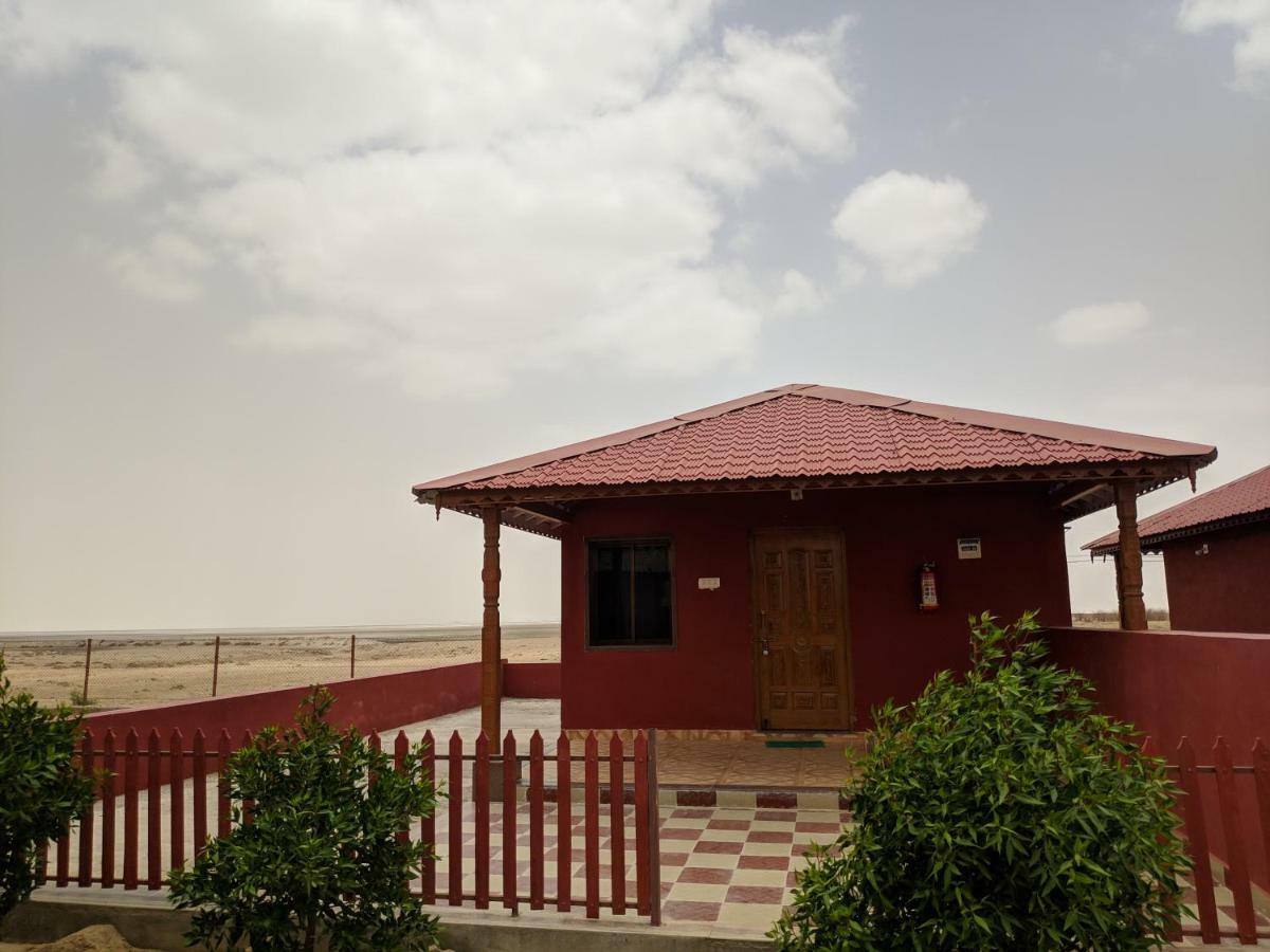 แรนน์ รีสอร์ต ธุลาวีระ Hotel Dholavira ภายนอก รูปภาพ